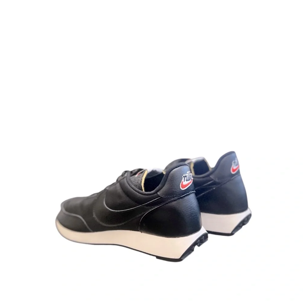 NIKE - BLACK WHITE “AIR TAILWIND 79”SNEAKERS